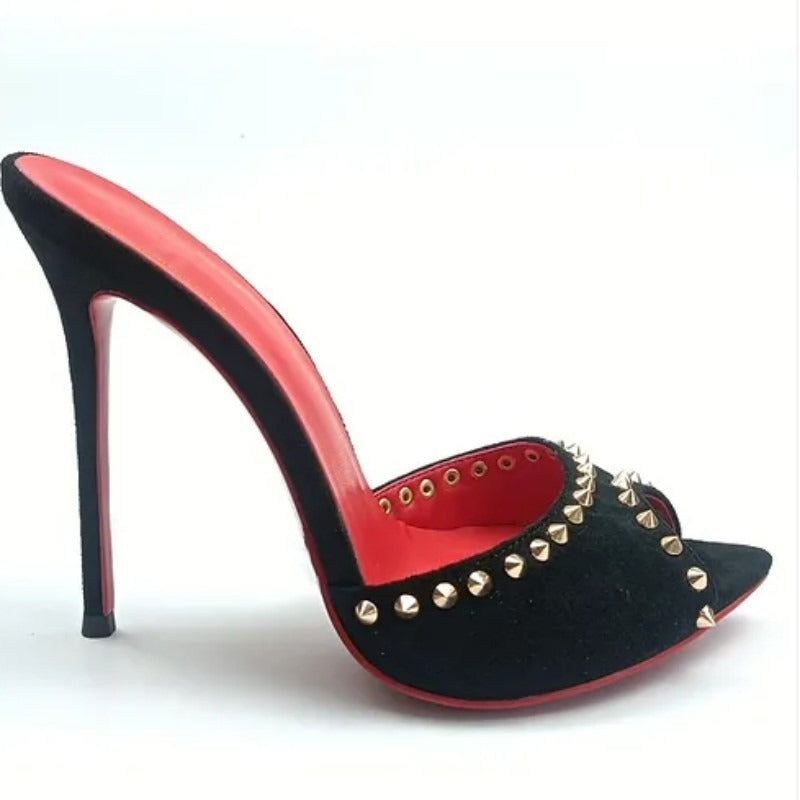 Women's Roman Fashion Rivet Stilettos